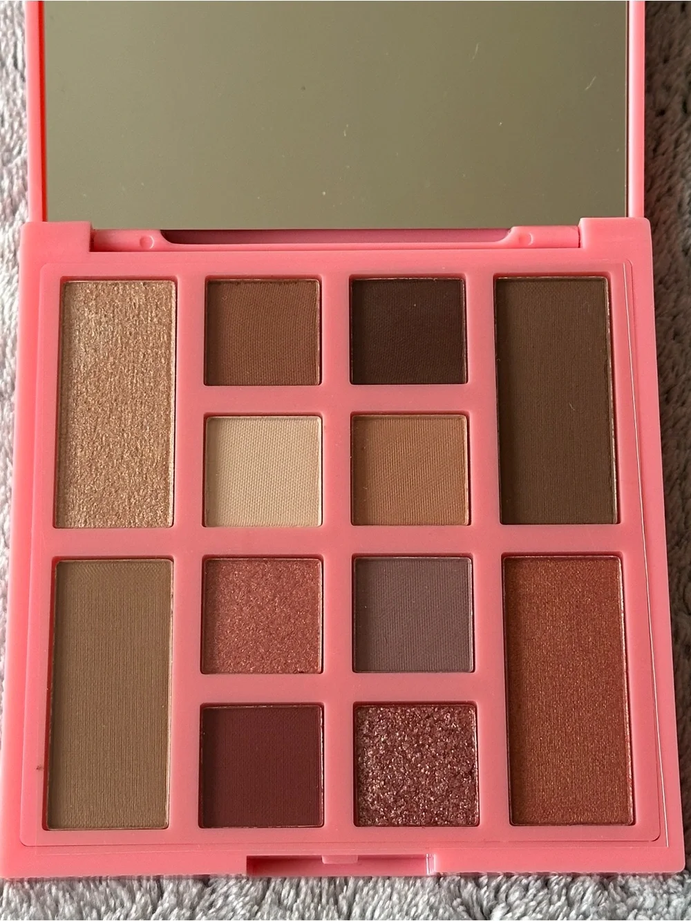 Everyday Warm Pink & Brown Eyeshadow and Cheeks Palette - 12 Shades
